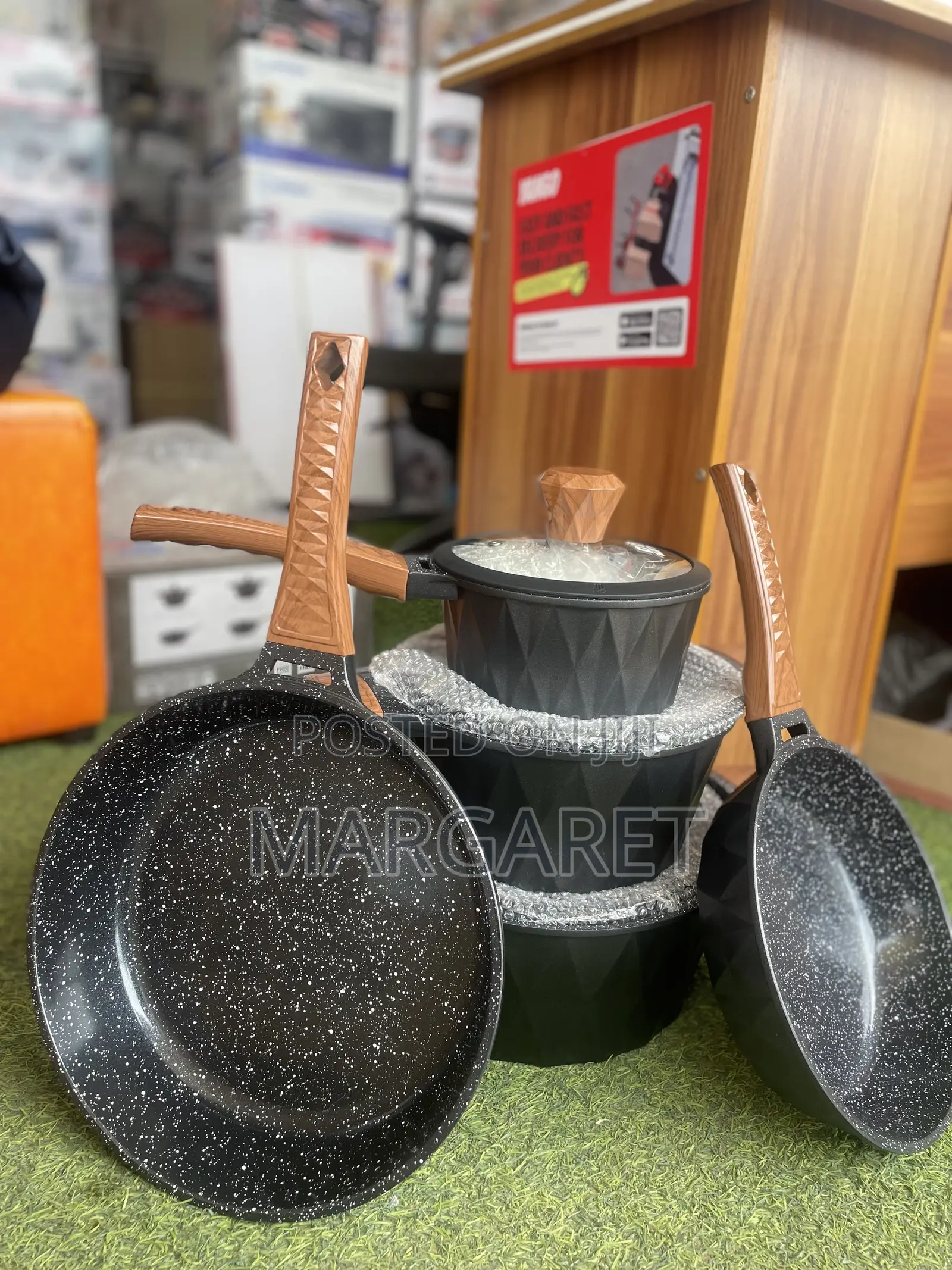 Bowen Cookware