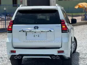 Toyota Land Cruiser Prado 2015 White