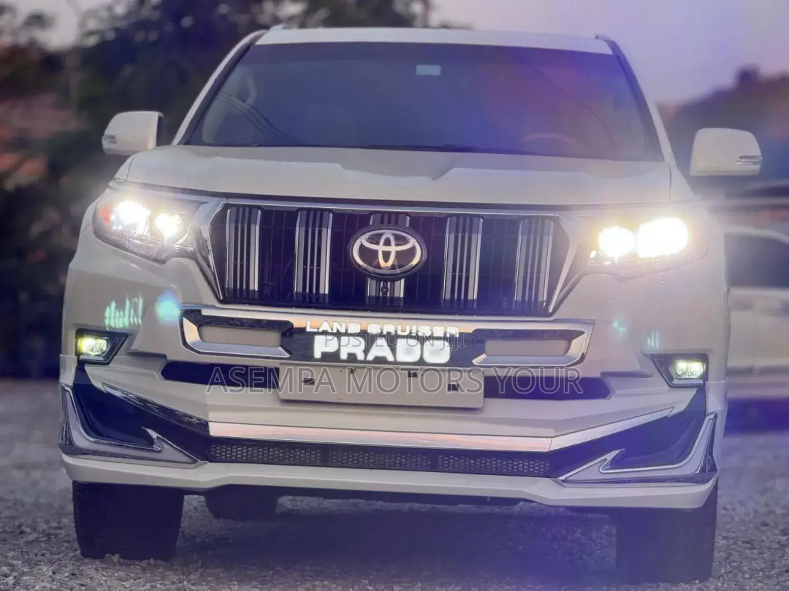 Toyota Land Cruiser Prado 2015 White