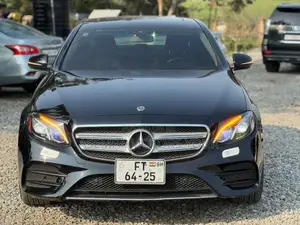Mercedes-Benz E300 2018 Black