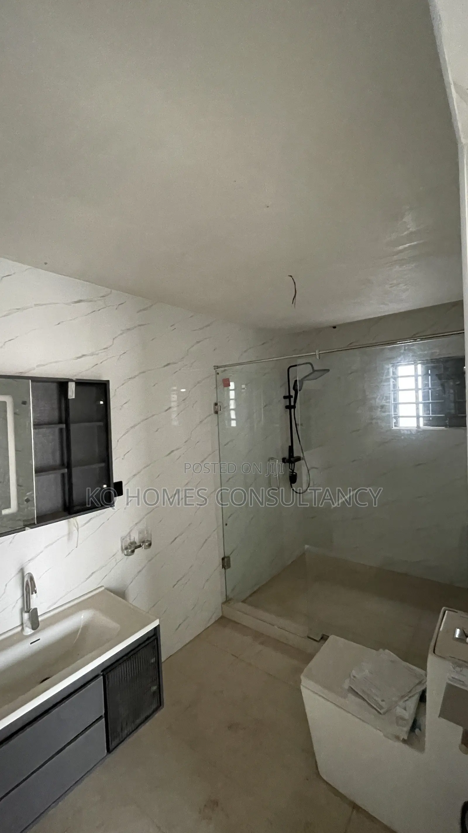 4bdrm House in Spintex, Coastal for sale