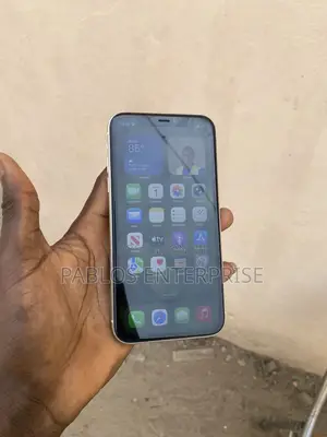 Apple iPhone 11 64 GB White