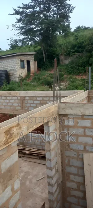 Experience Carpenter With Materials For Rent