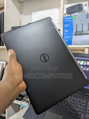 Laptop Dell Latitude 14 E7470 8GB Intel Core i7 SSD 256GB