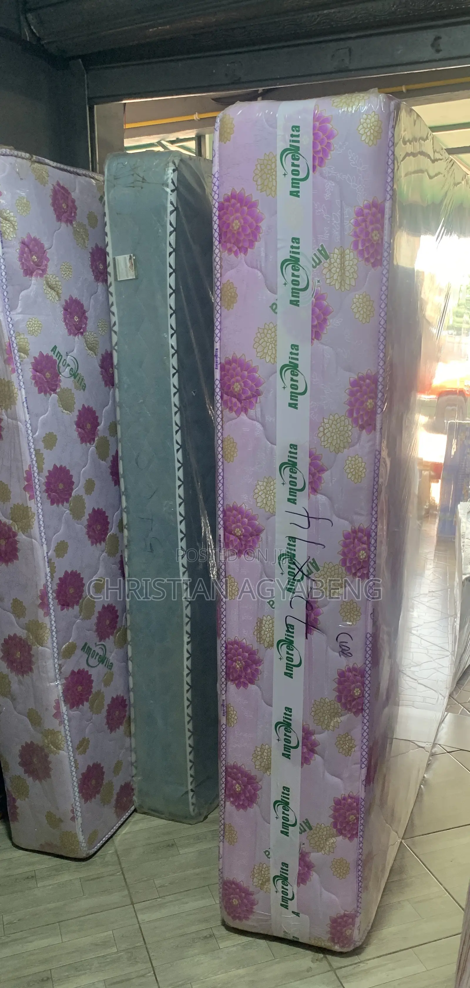 Queen Mattress (14 Inches)