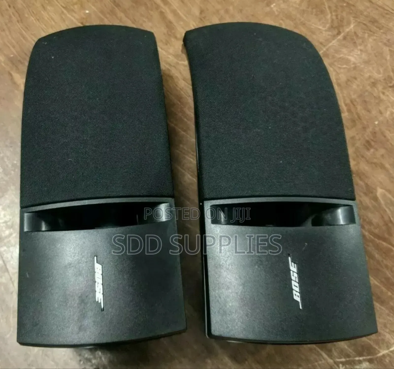 Bose 161 Full Range Bookshelf Speaker Wall Speaker With Wall Brackets