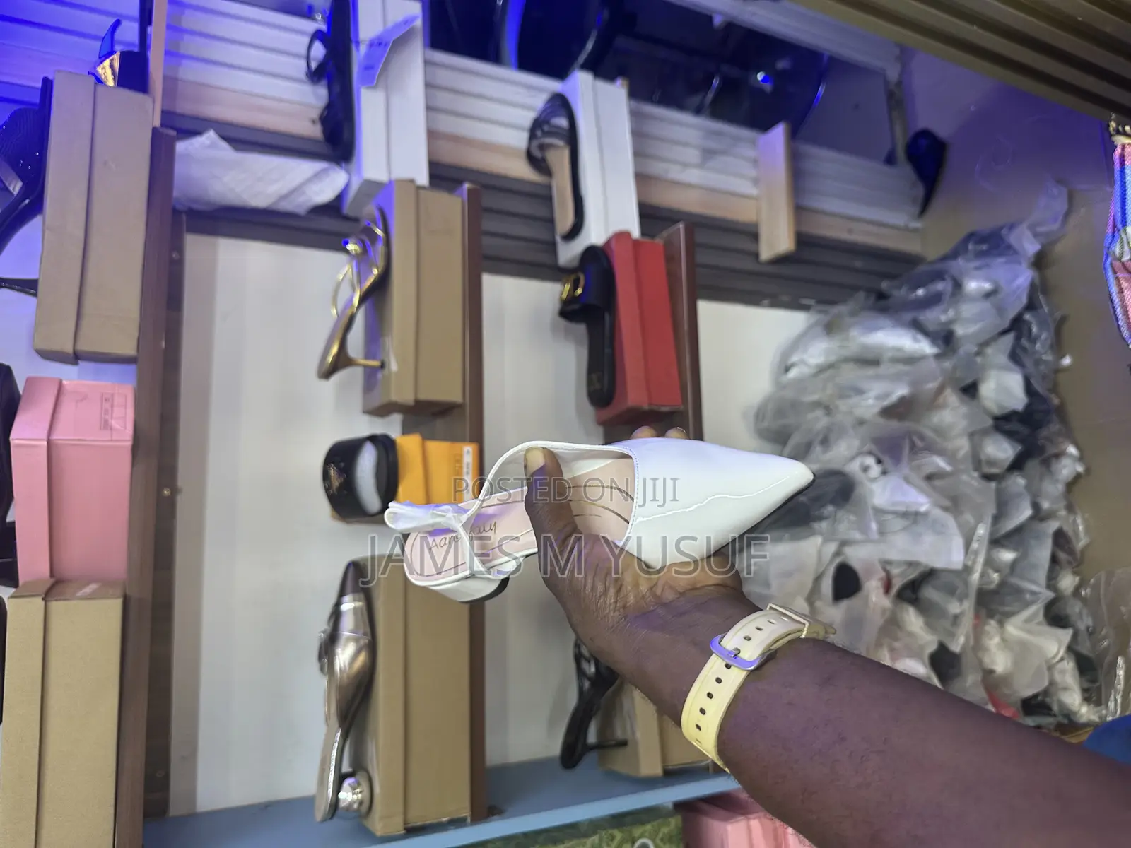 Original White Aronfaiy Heels for a Good Price