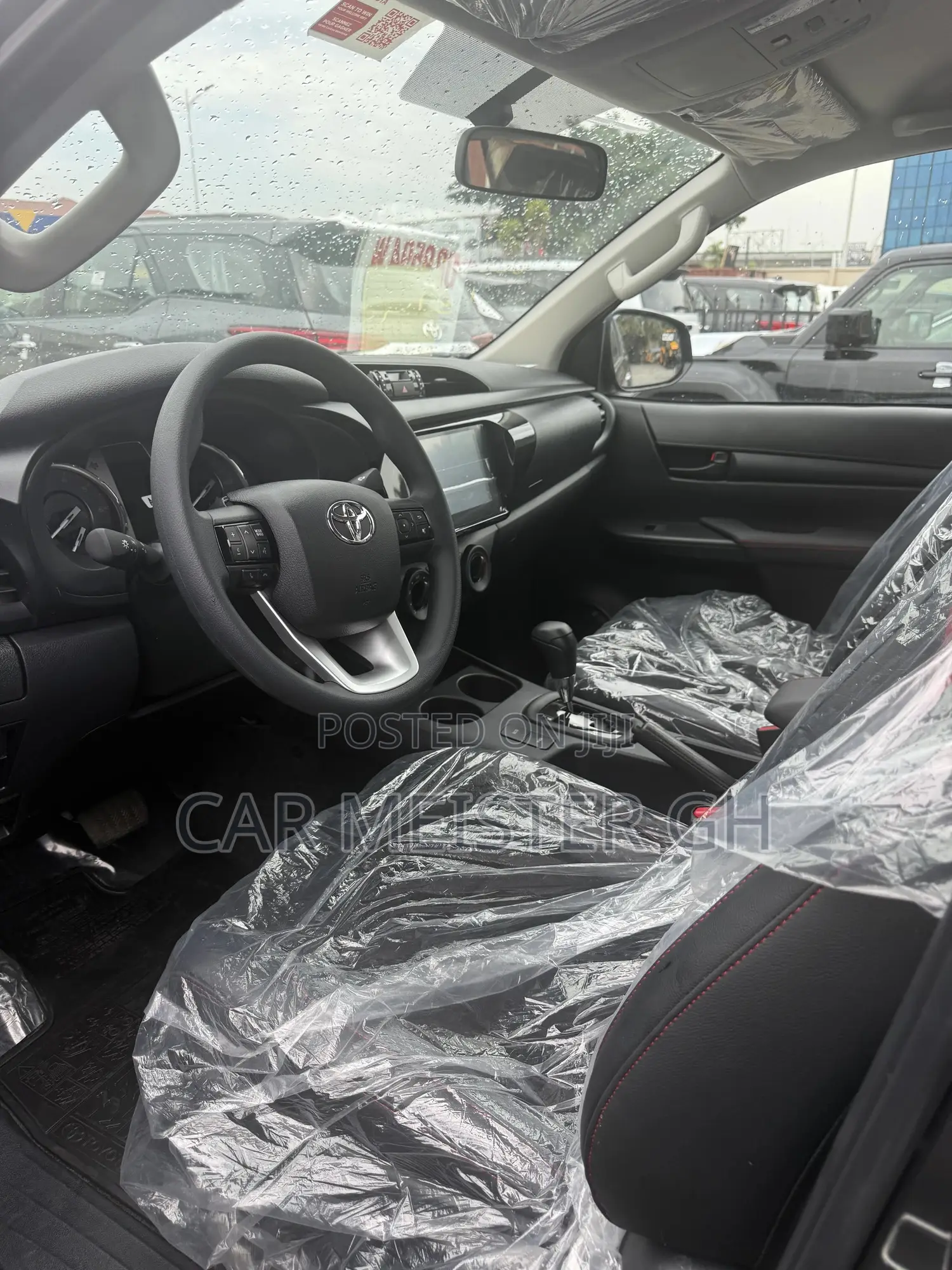 New Toyota Hilux 2025 Silver