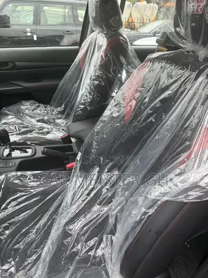 New Toyota Hilux 2025 Silver