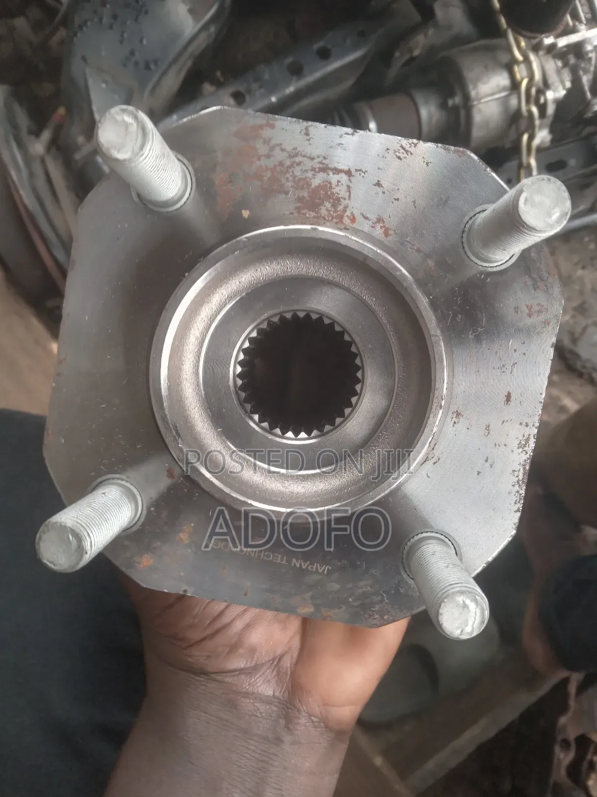 Nissan Srntra Front Hub