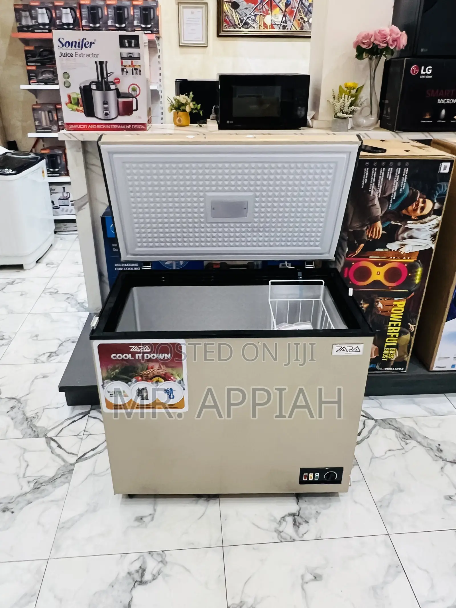 Buy Affordable Zara-300flg Single Door Chest Freezer(238l)