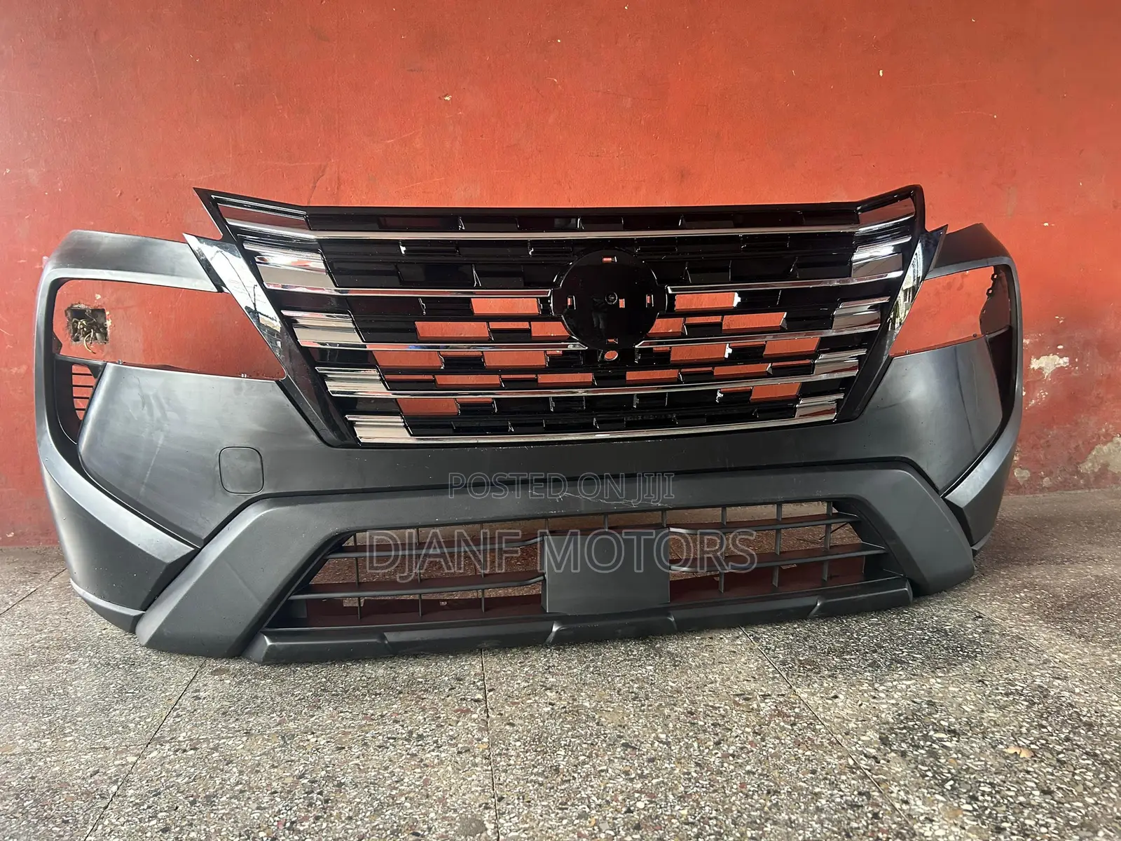 Nissan Rogue 24 Front Bumper Complete