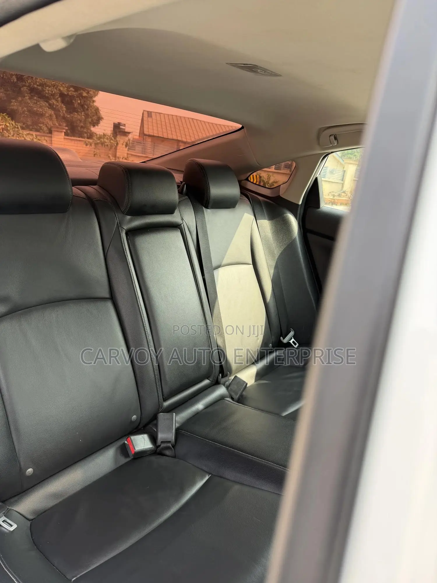 Honda Civic Touring 4dr Sedan (1.5L 4cyl) 2016 White