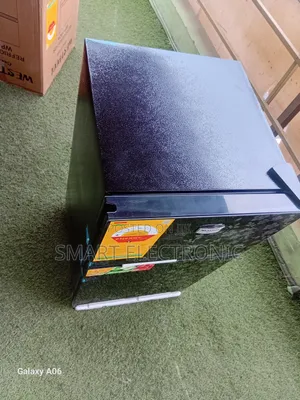 Westpool 80l Refrigerator Withadjustable Shelveswestpool Refrigerator
