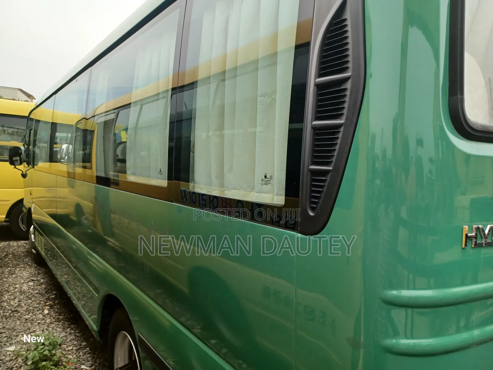 Hyundai County 2012 Green