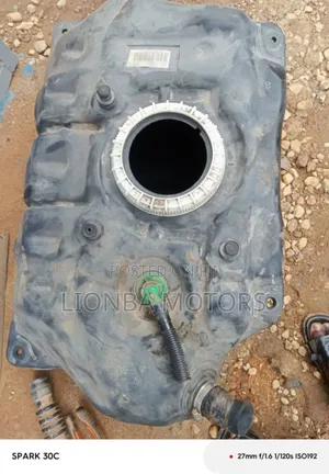 Toyota Vitz Fuel Tank