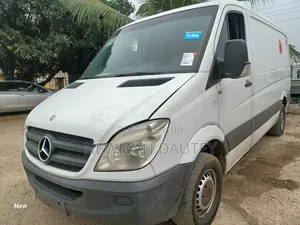 Mercedes-Benz Sprinter 2012 White