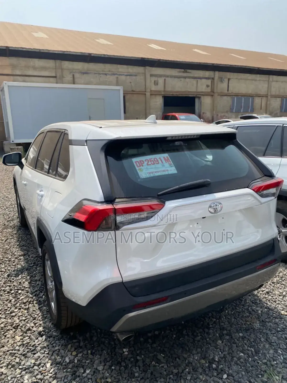 Toyota RAV4 XLE Premium AWD 2023 White