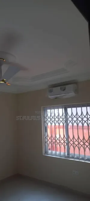 3bdrm House in Lakeside, Ashaley Botwe for rent
