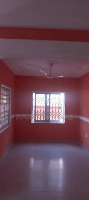 3bdrm House in Lakeside, Ashaley Botwe for rent