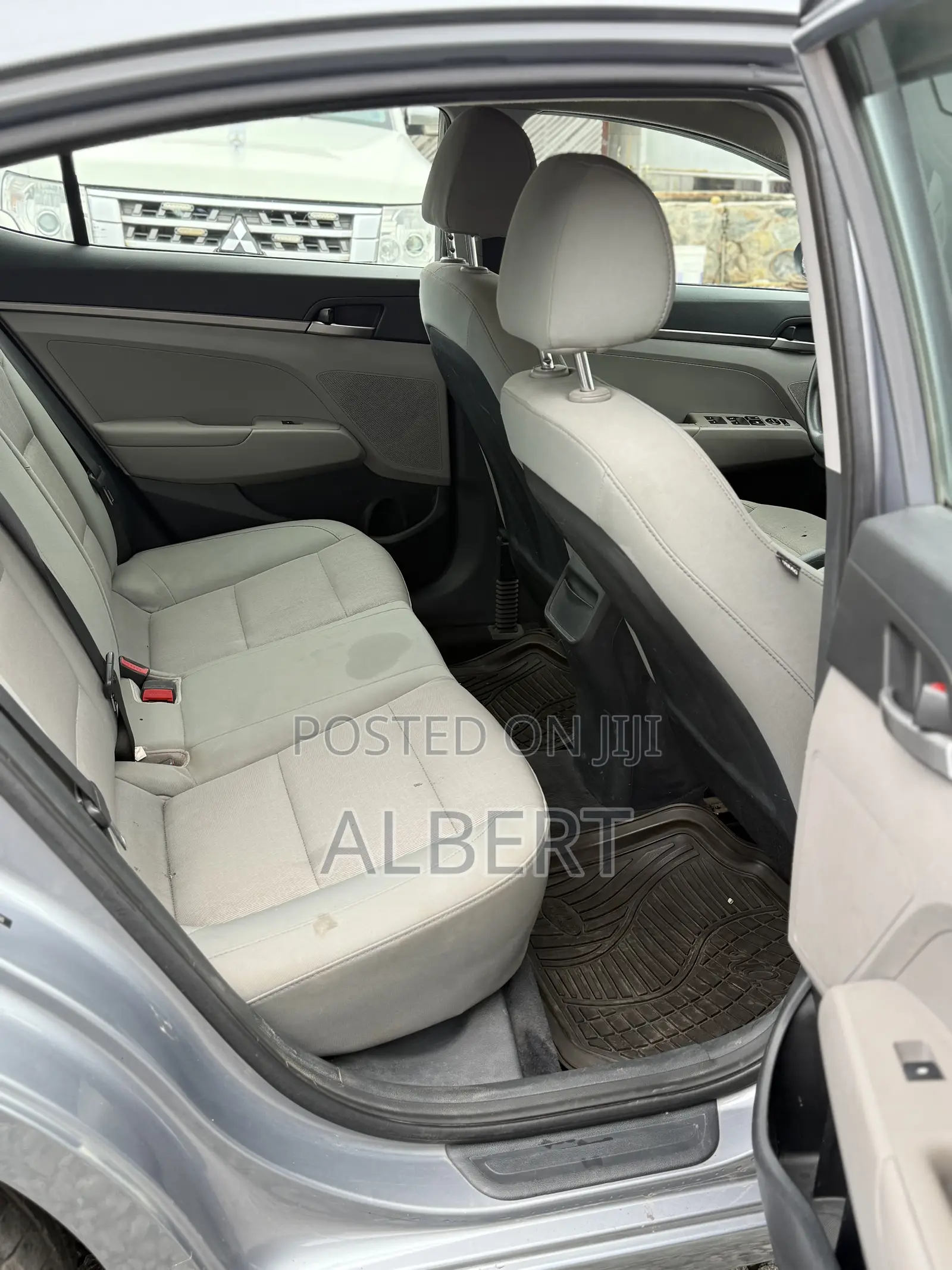 Hyundai Elantra ECO Sedan FWD (1.4L 4cyl 7A) 2017 Gray