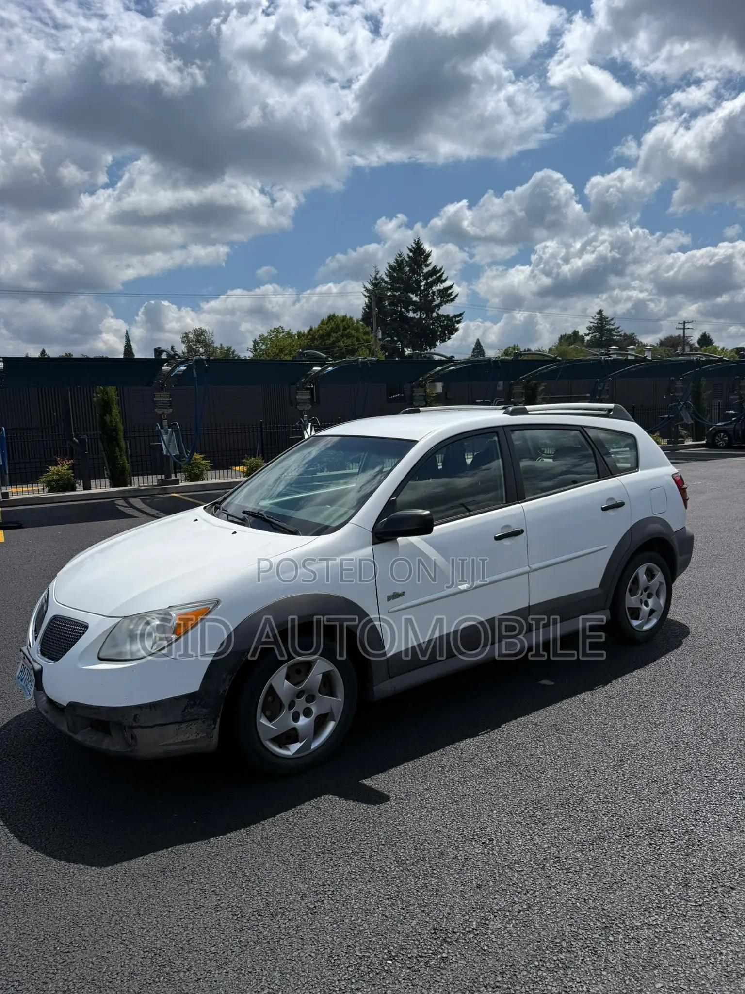 Pontiac Vibe 2008 White
