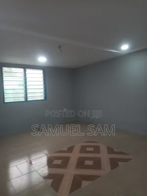 2bdrm Apartment in Com.11, Tema Metropolitan for rent