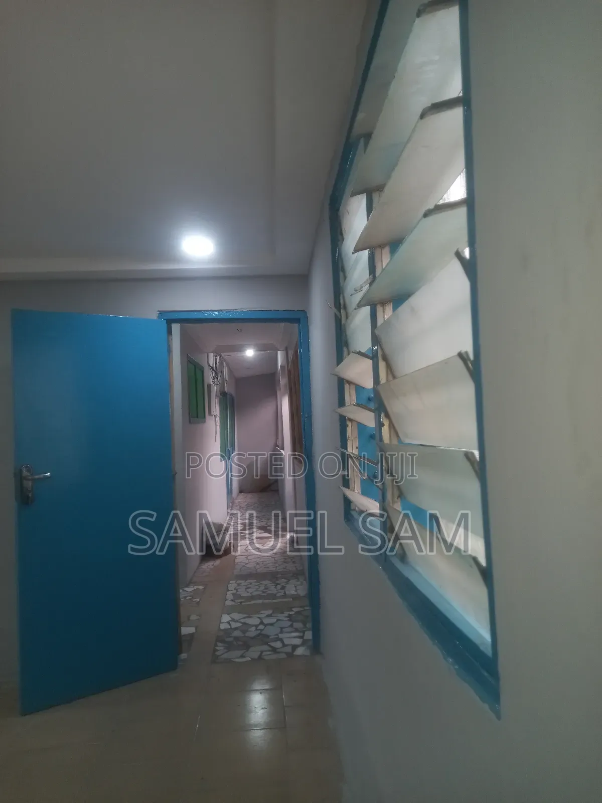 2bdrm Apartment in Com.11, Tema Metropolitan for rent