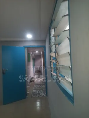 2bdrm Apartment in Com.11, Tema Metropolitan for rent