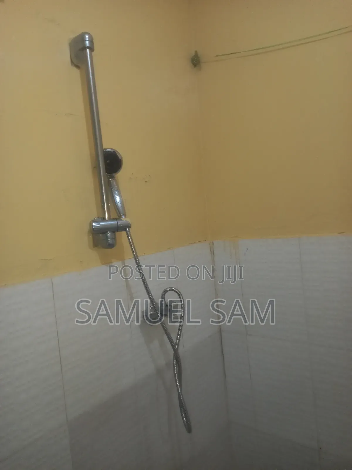 2bdrm Apartment in Com.11, Tema Metropolitan for rent