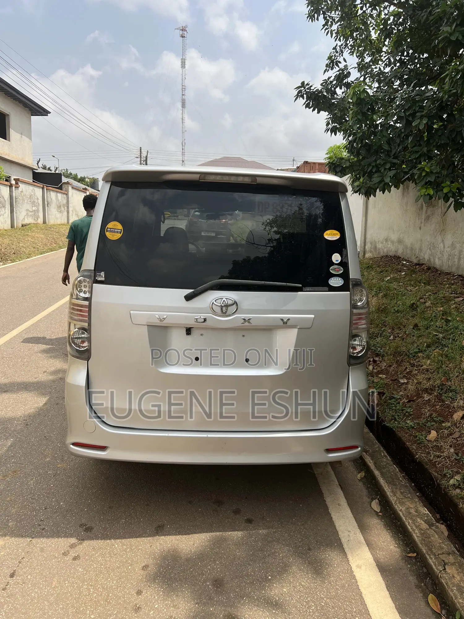 Toyota Voxy 2009 Silver