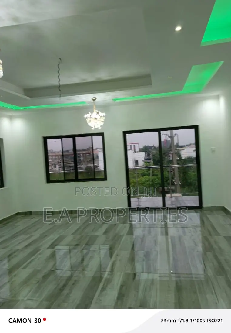 4bdrm House in Ea Properties, SDA Area for sale