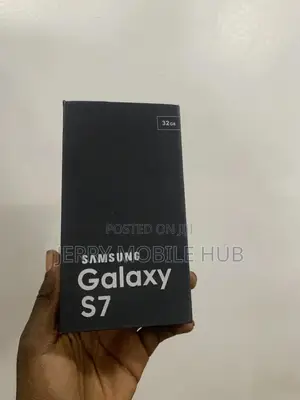New Samsung Galaxy S7 32 GB Gold