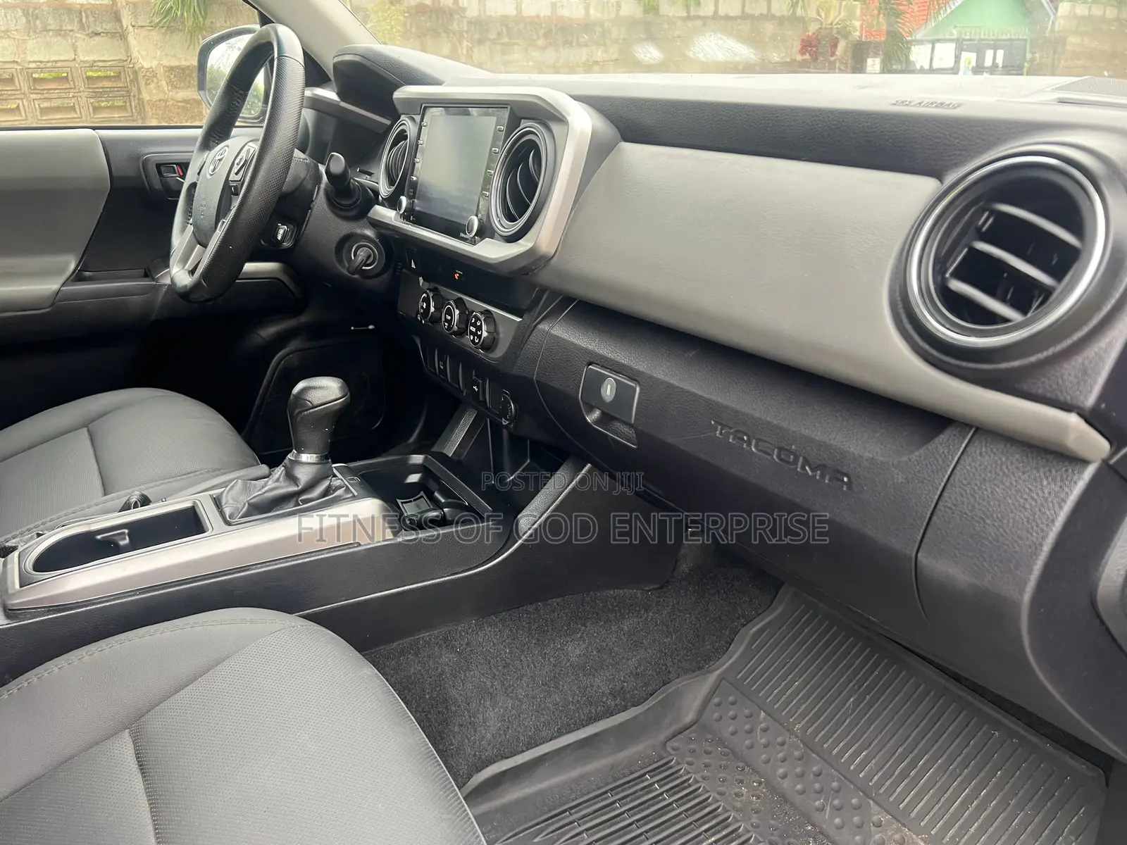 Toyota Tacoma SR 4x2 Access Cab 127.4 in. WB 2020 Gray