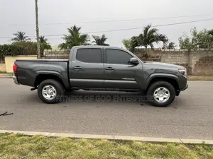 Toyota Tacoma SR 4x2 Access Cab 127.4 in. WB 2020 Gray