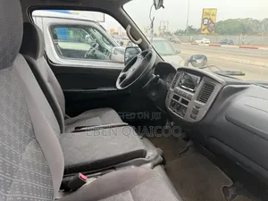 Nissan Caravan (Urvan) 2012 Silver