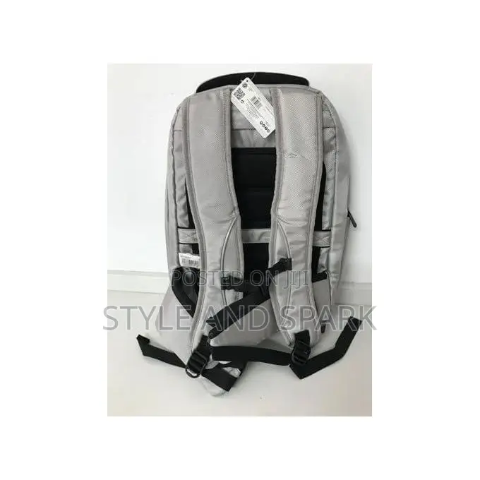 Perona Adaptable Backpack With Portable Compartment 46 Cm