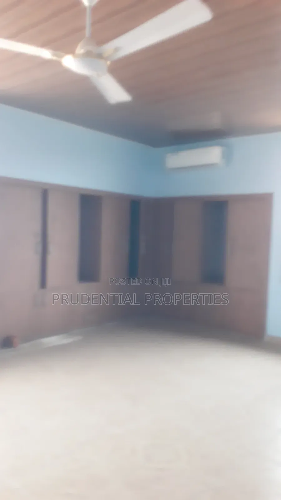 8bdrm House in North Legon for sale