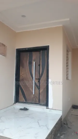 4bdrm Apartment in Weija for sale