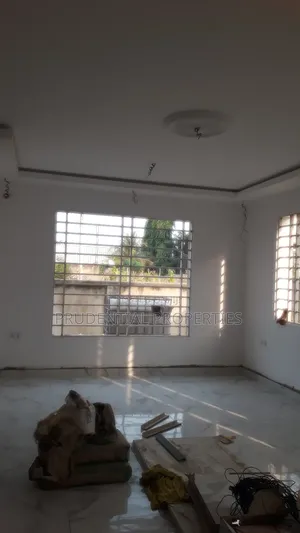 4bdrm Apartment in Weija for sale