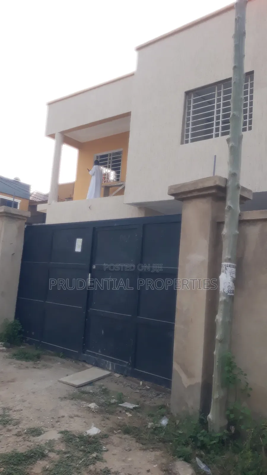 4bdrm Apartment in Weija for sale