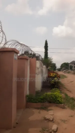 5bdrm House in Taifa-Burkina for sale