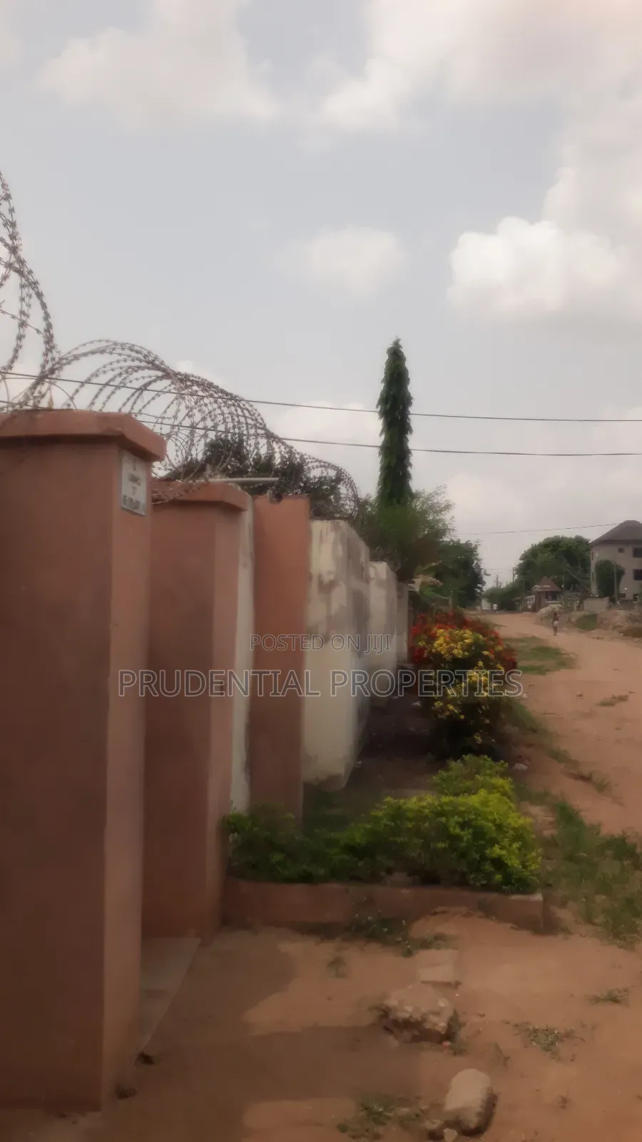 5bdrm House in Taifa-Burkina for sale