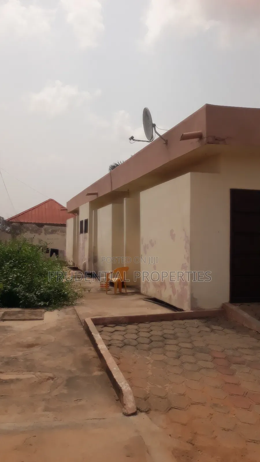 5bdrm House in Taifa-Burkina for sale