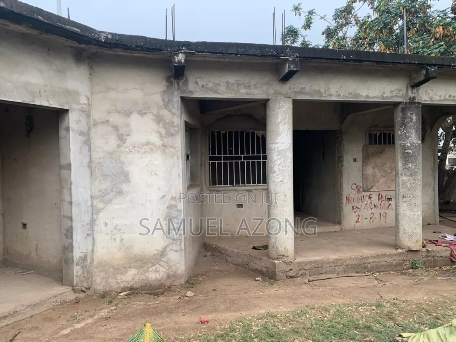 2bdrm House in Dansoman Estate, Accra Metropolitan for sale