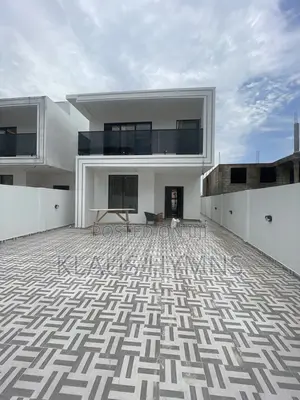Furnished 4bdrm House in Graymanproperties, Lake Side Estate for sale