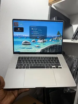 Laptop Apple MacBook Pro 2019 64GB Intel Core I9 SSHD (Hybrid) 4T