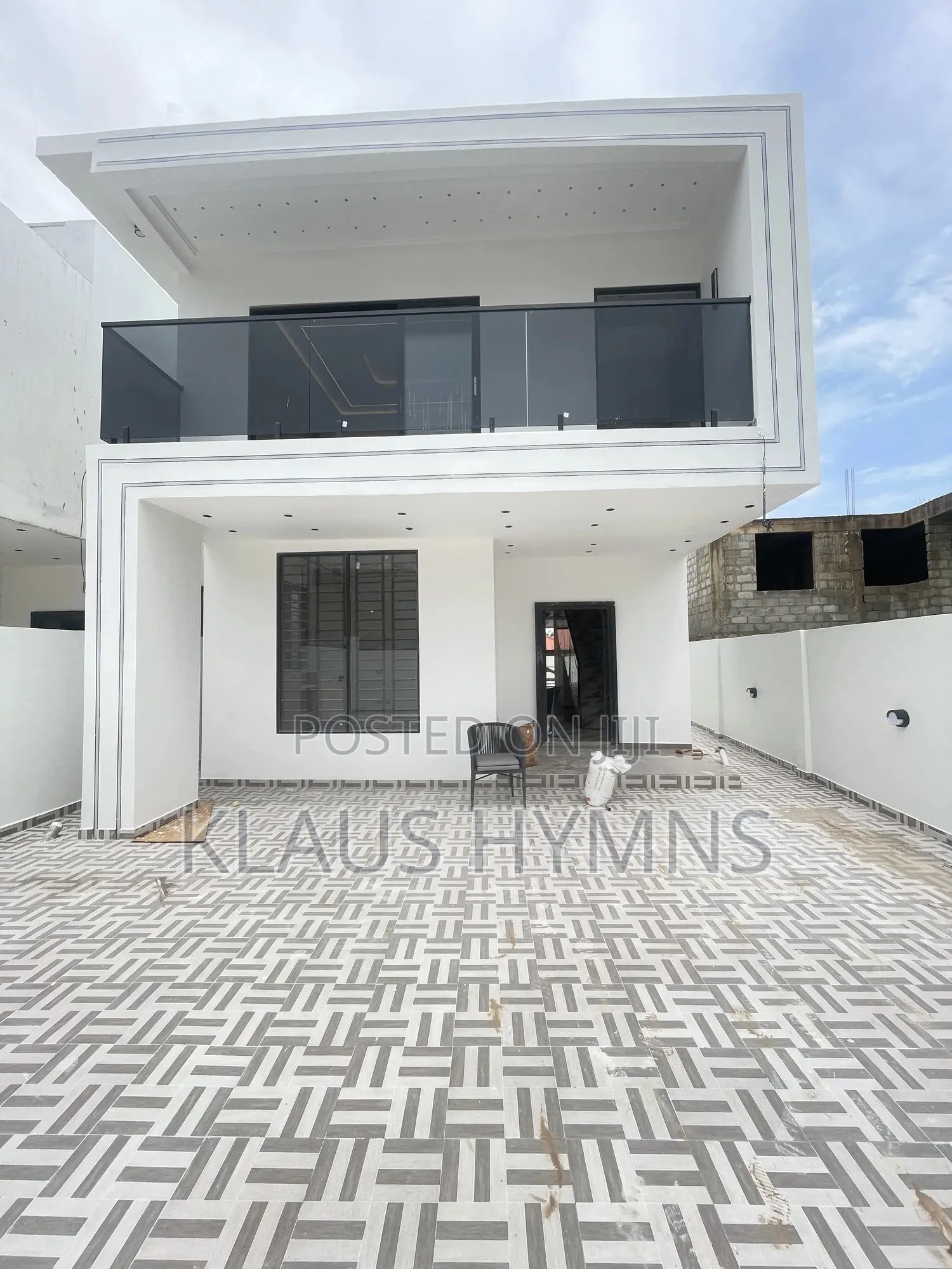Furnished 4bdrm House in Graymanproperties, Lake Side Estate for sale