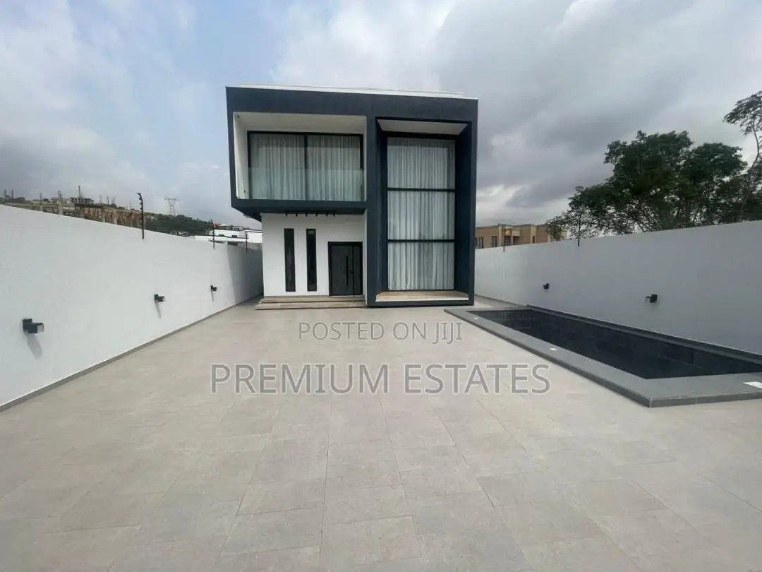 4bdrm House in Kwabenya for sale