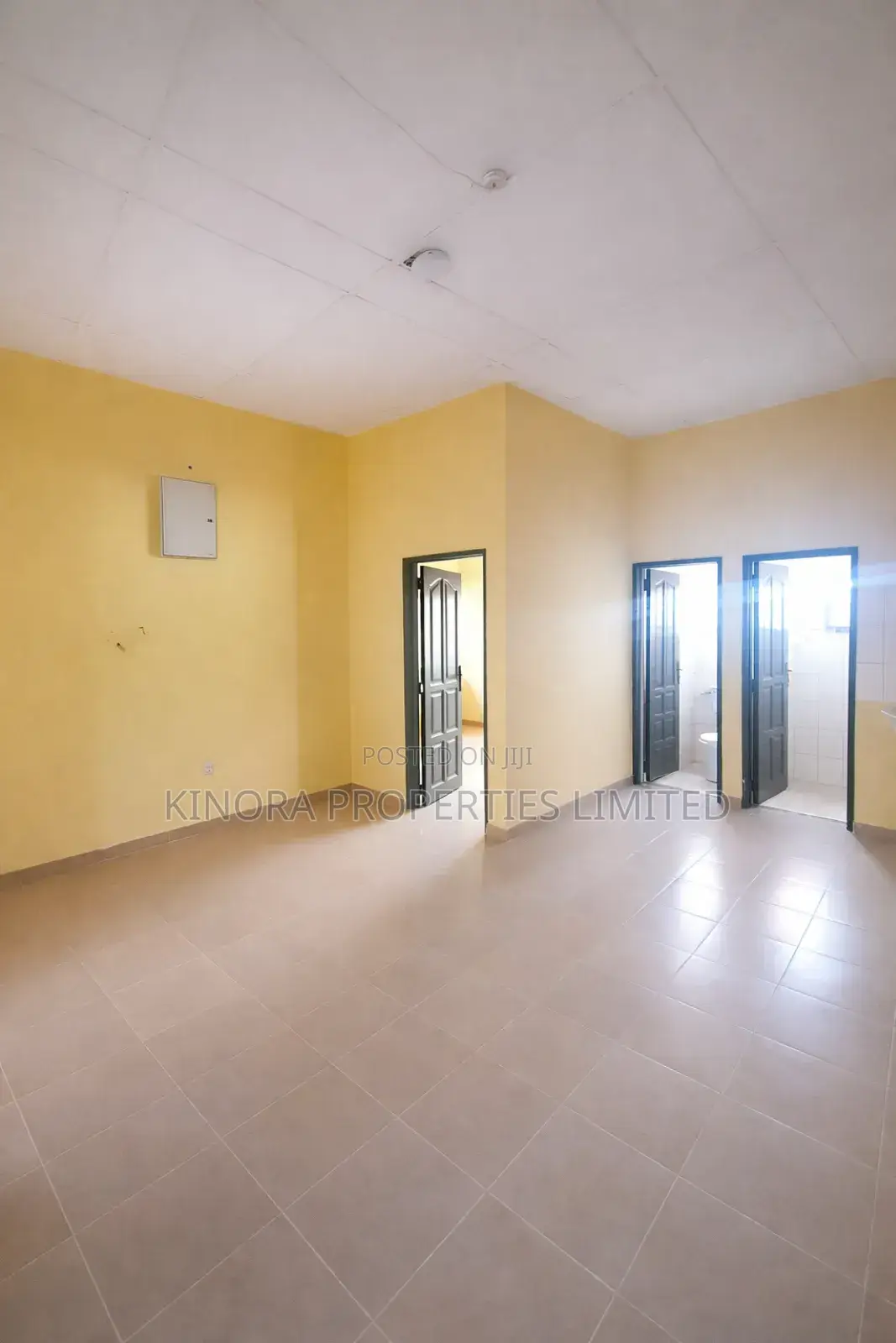 4bdrm Bungalow in State Housing, Kasoa for rent